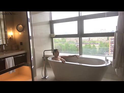 ❤️ Sayang yang luar biasa dengan penuh semangat menyentak vaginanya di kamar mandi ❌ Super porno pada kami